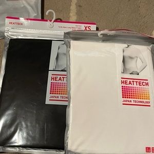 Uniqlo HeatTech: XS Turtle Neck long sleeve (2 in set: 1 black, 1 white)